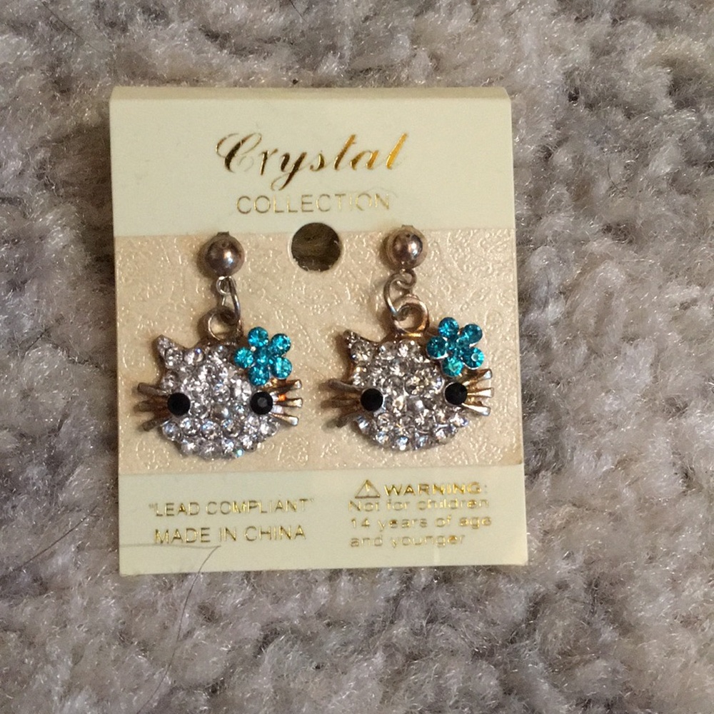 Crystal hello kitty earrings